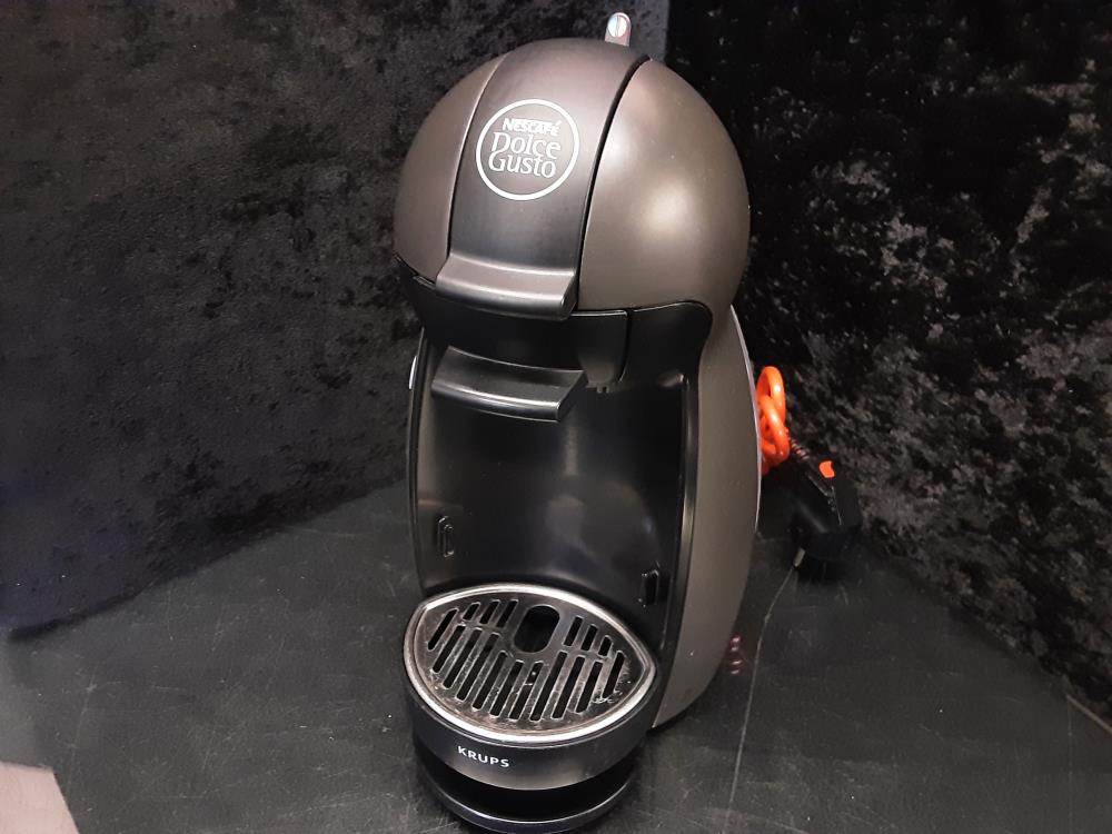 MACHINE A CAFE DOLCE GUSTO