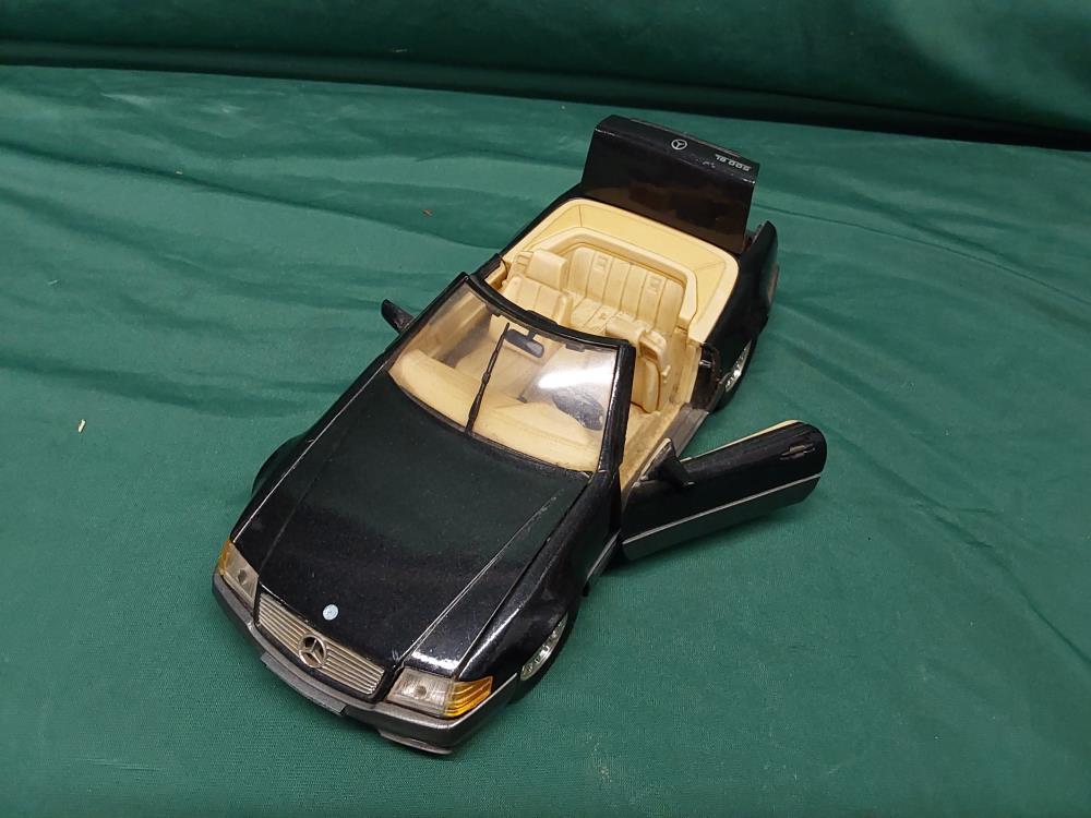 MERCEDES 500SL 1989 1/18