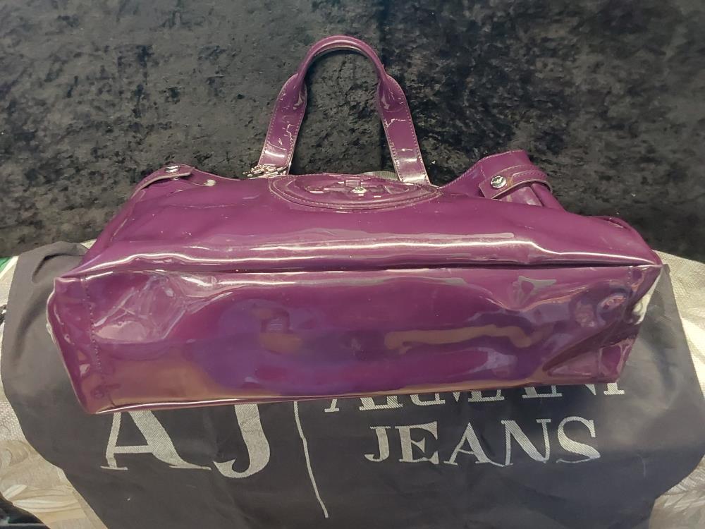 SAC A MAIN VIOLET BRILLANT ARMANI JEANS GM