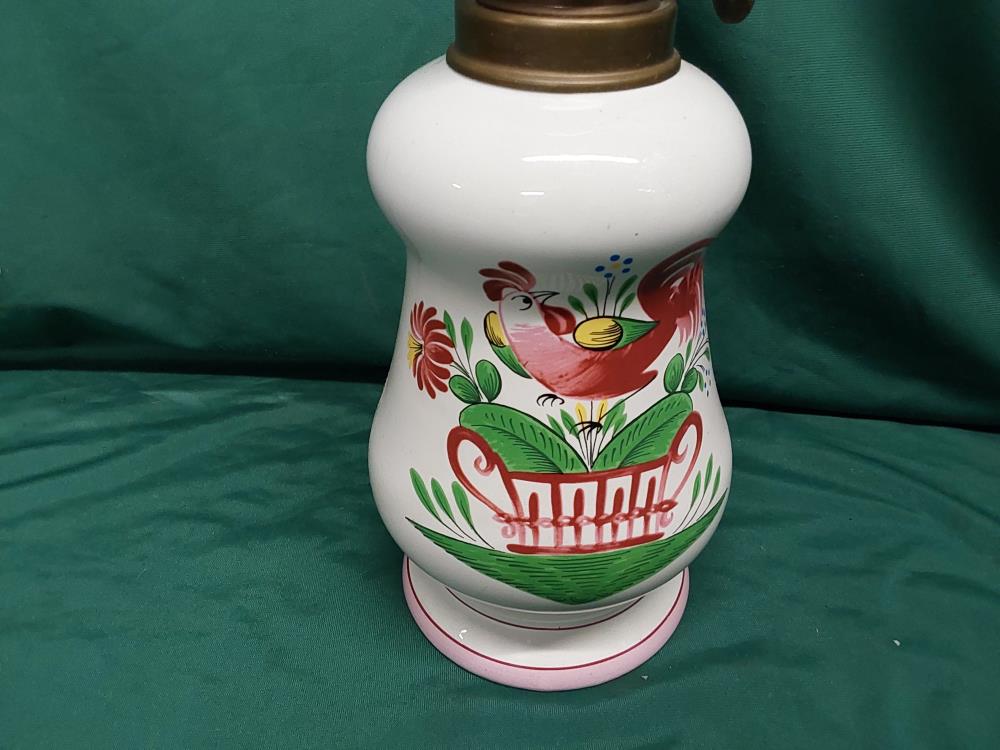 LAMPE A PETROLE AVEC VERRE ST CLEMENT