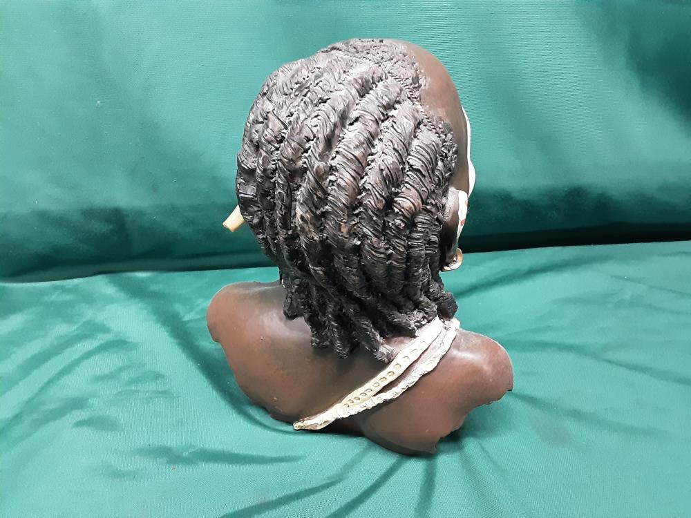 BUSTE GUERRIER AFRICAIN EN RÉSINE