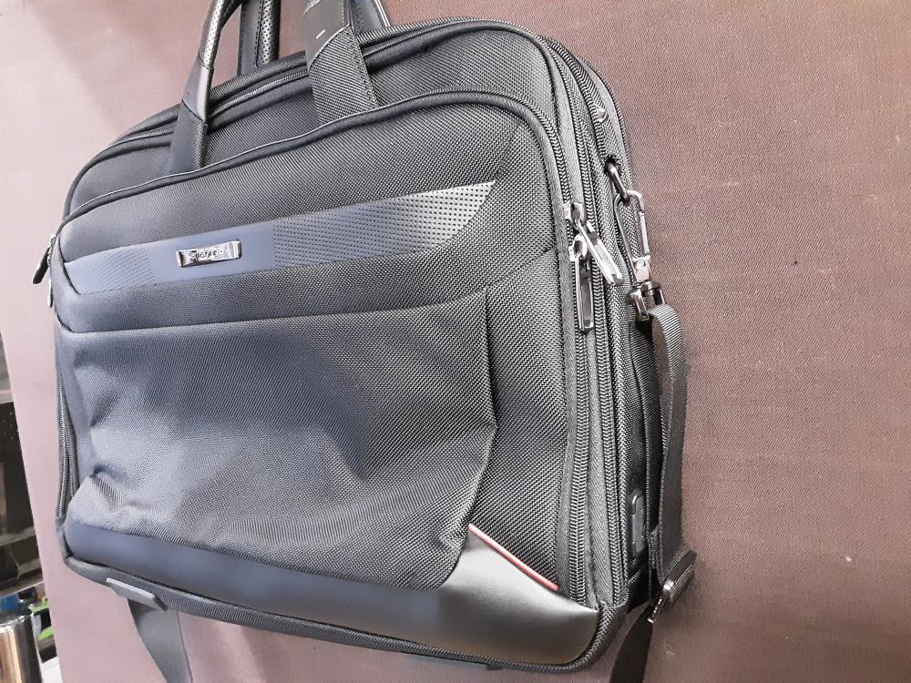 SAC 3 ORDINATEUR BUISNESS SAMSONITE