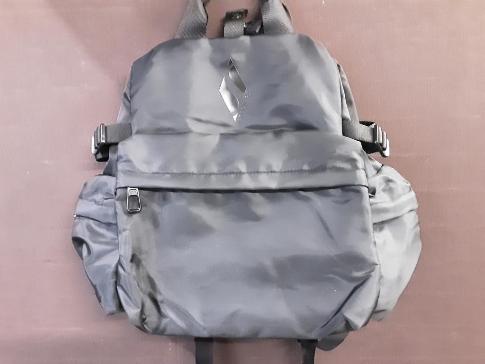 SAC A DOS 12 NOIR SCHECHERS