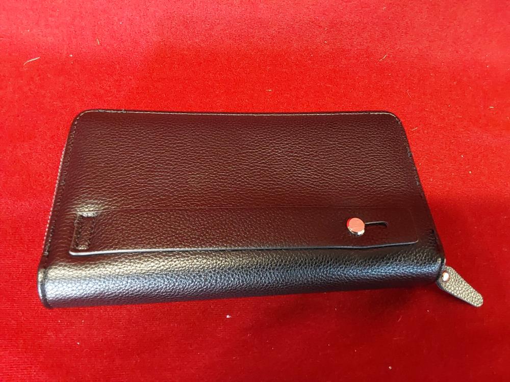 PORTEFEUILLE 23 LONG EN CUIR GRAINÉ NOIR