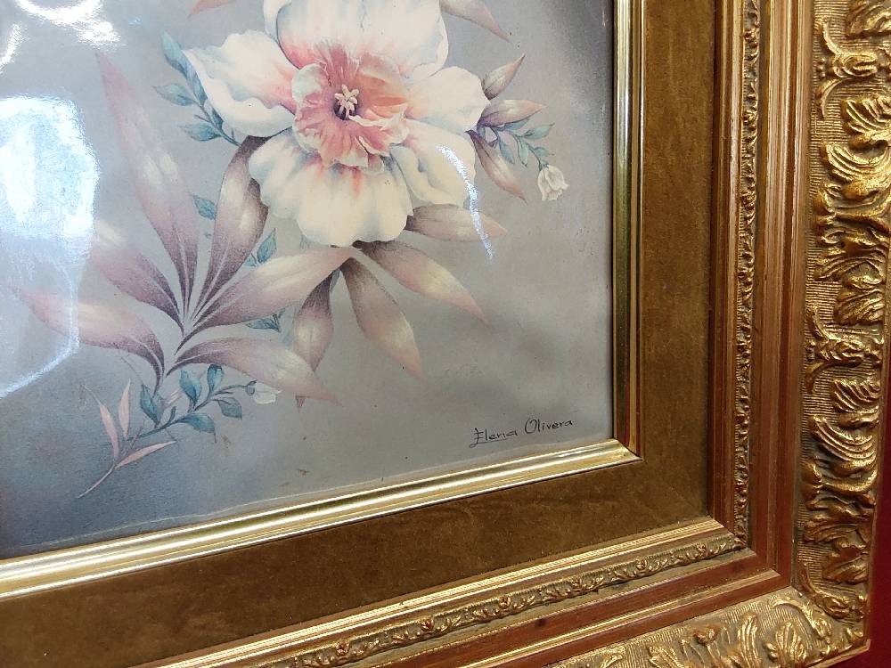 TABLEAU FLEURS SIGNÉ CADRE DORÉ 33X39CM