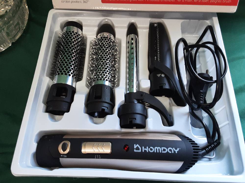 BROSSE À COIFFER SOUFFLANTE