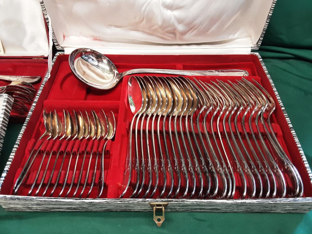 MÉNAGÈRE M.A  62 PCS