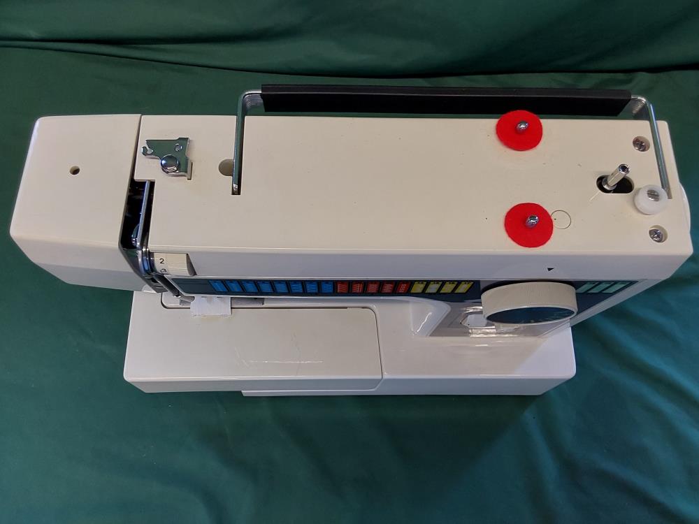 MACHINE À COUDRE NECCHI