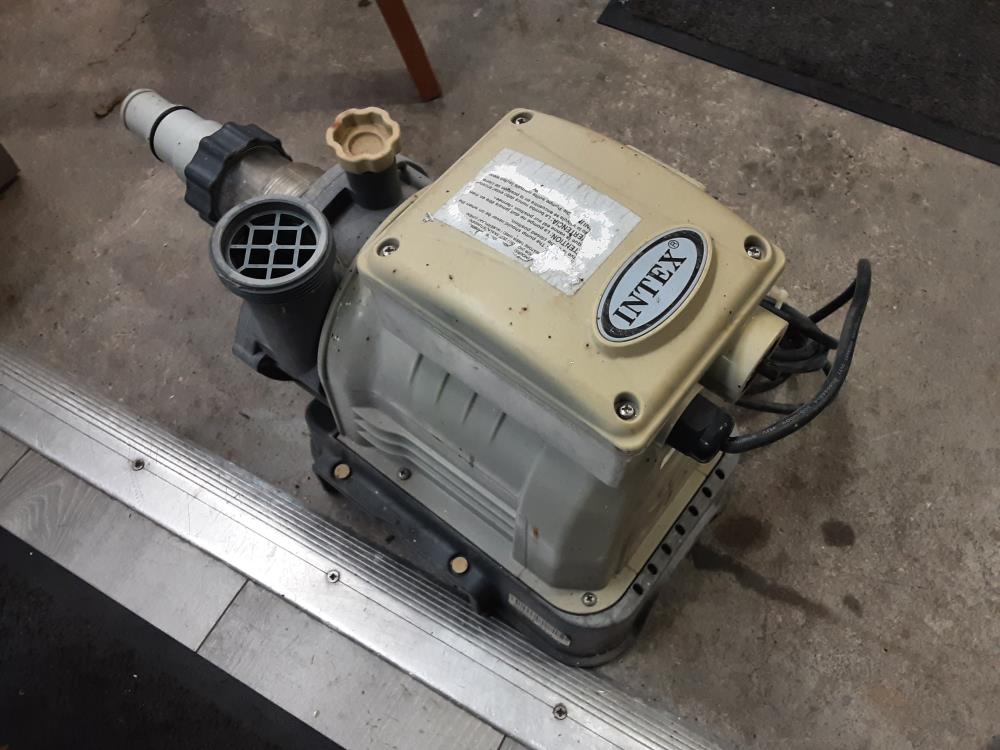 POMPE A PISCINE INTEX