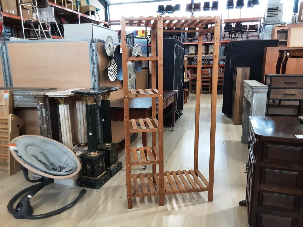 ETAGERE PENDERIE  EN BOIS