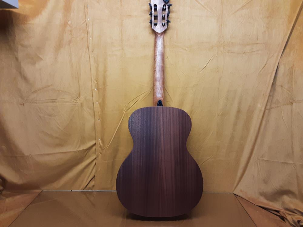 GUITARE NEUVE TRAMONTANE TN70A-NAT