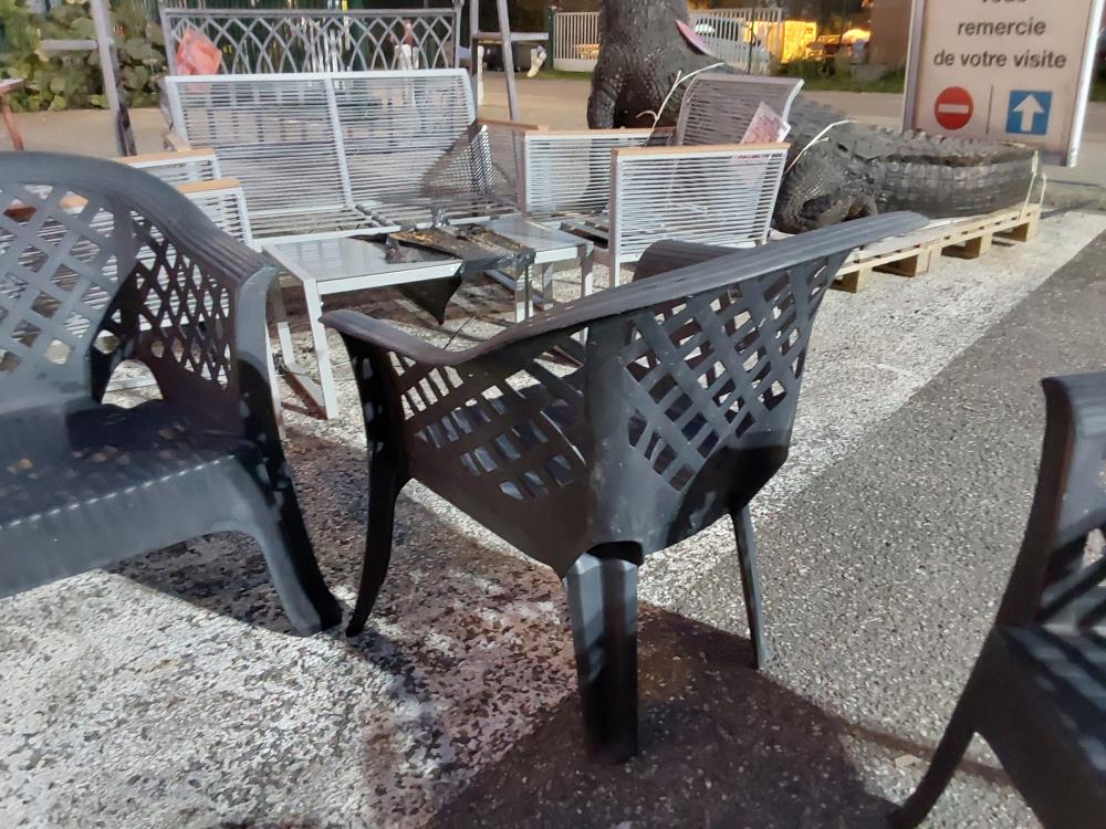 BANC + 4 FAUTEUILS PVC ANTHRACITE