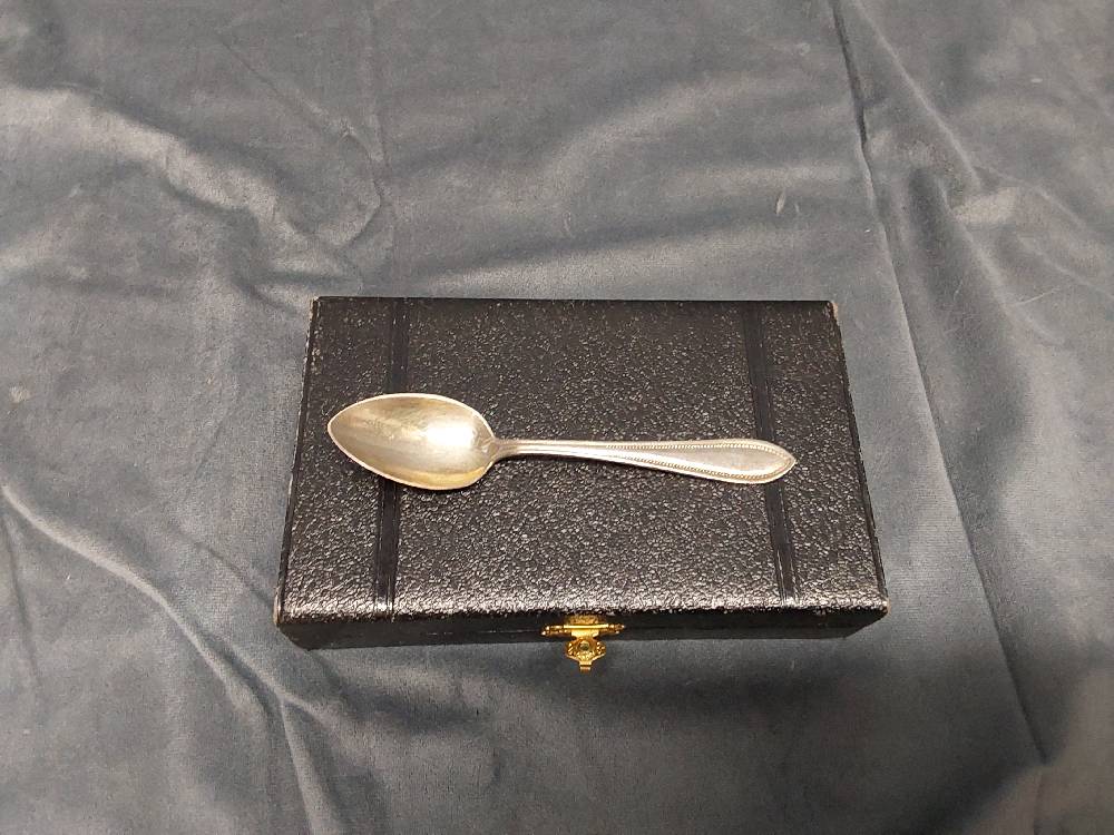 LOT DE 6 PETITES CUILLÈRES M.A MOTIF PERLES