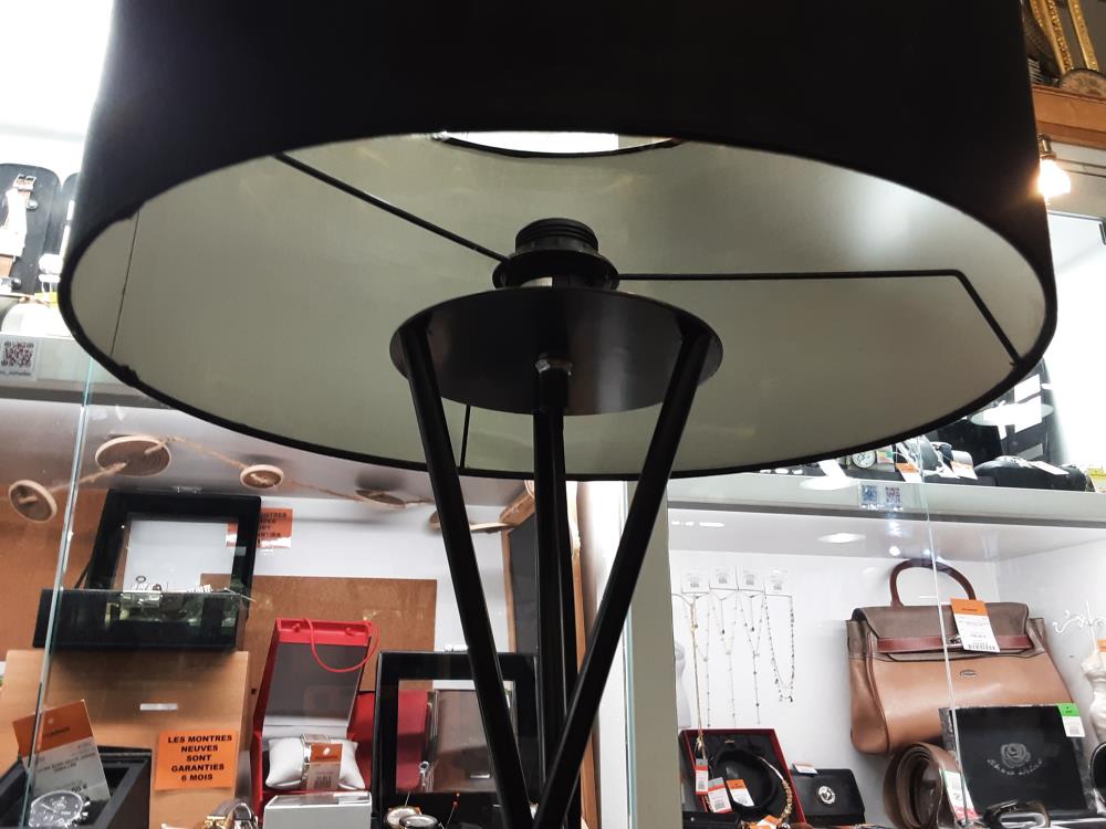LAMPADAIRE PIEDS CROIX METAL NOIR + ABAT JOUR NOIR