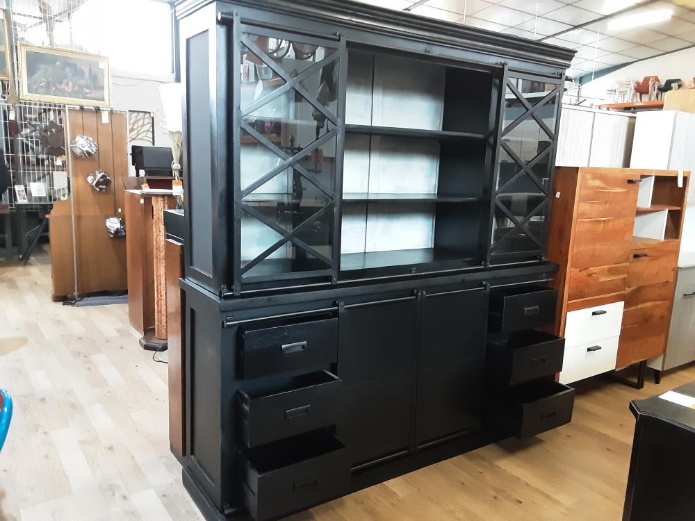 BUFFET 2 CORPS BOIS MANGUIER ET METAL NOIR ET FOND GRIS 6 TIROIRS + 4 PORTES COULISSANTES DONT 2 VIT