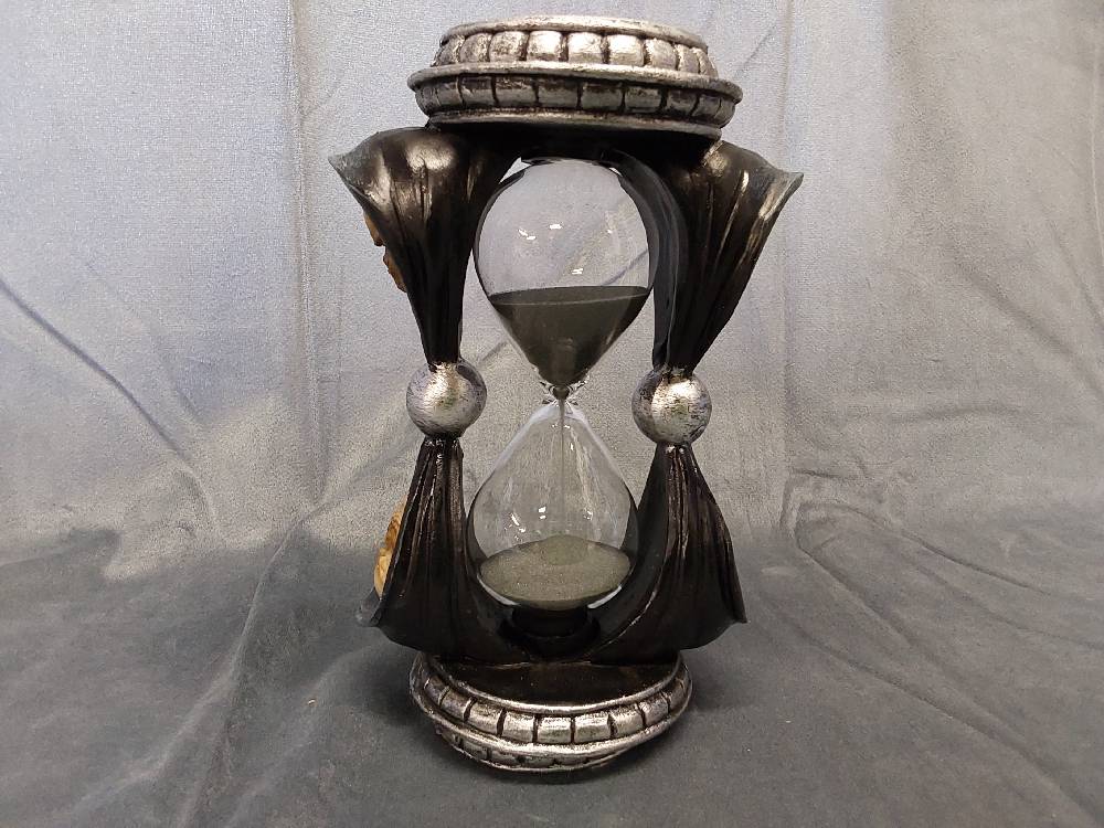 SABLIER TETE DE MORT 12.5 X 19CM (PW-220804-1)
