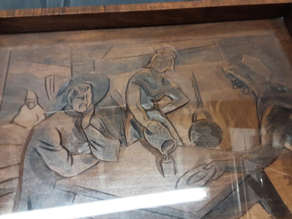 PLATEAU EN BOIS SCULPTÉ AUBERGISTE