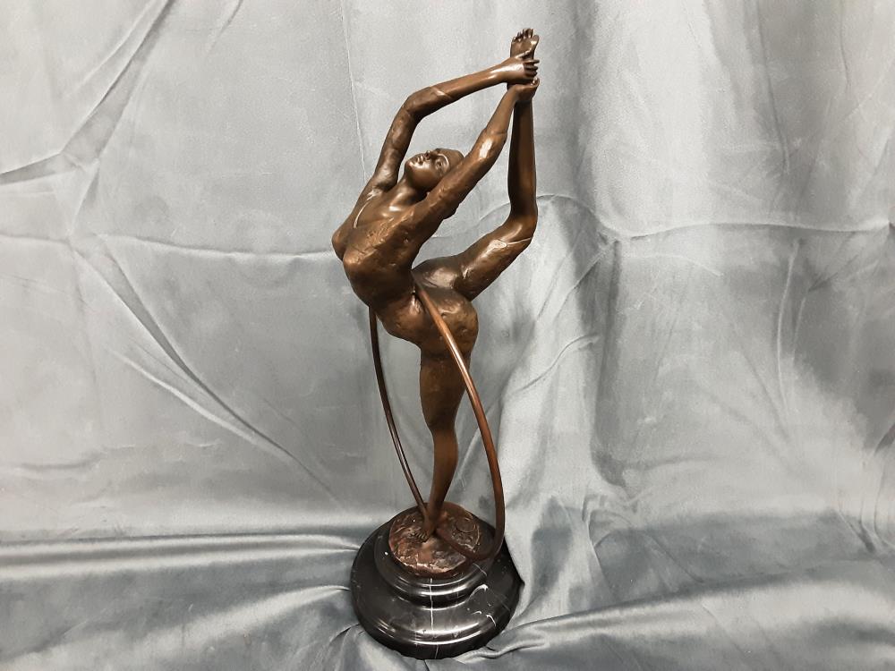 DANSEUSE EN BRONZE SUR SOCLE EN MARBRE (BJ-42)