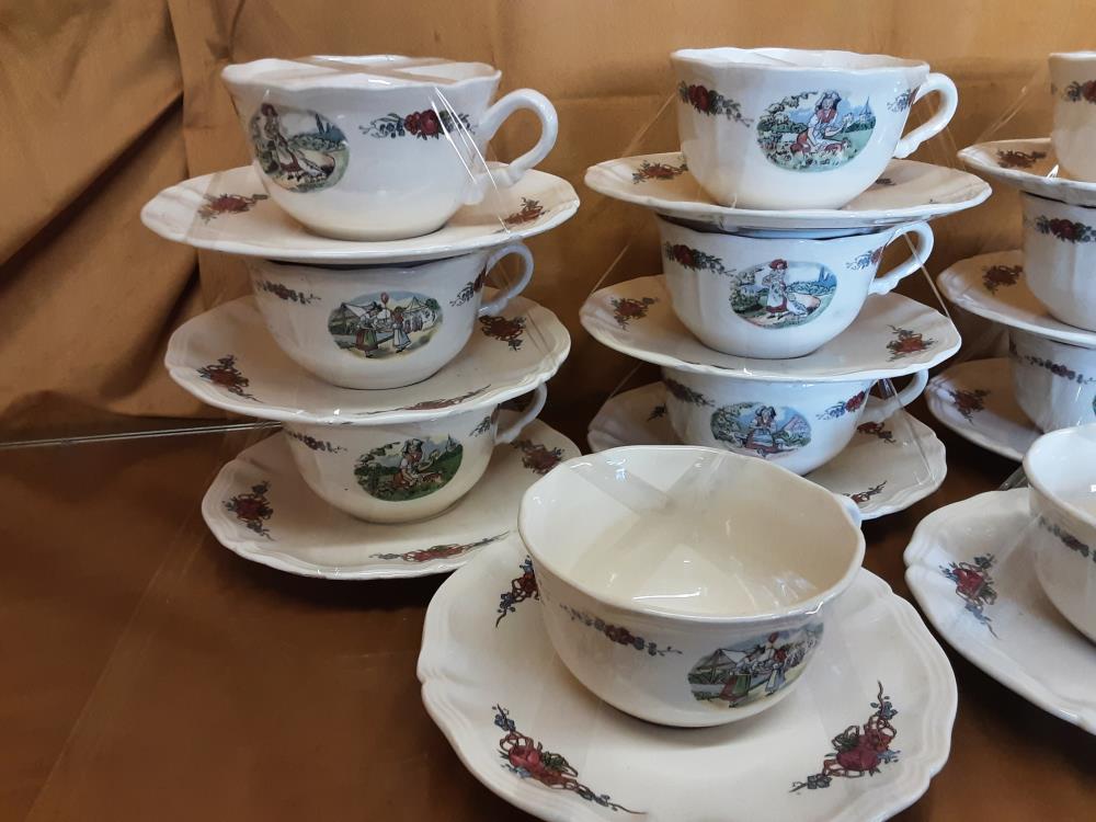 TASSE A THÉ GM + SOUS TASSE OBERNAI SARREGUEMINES