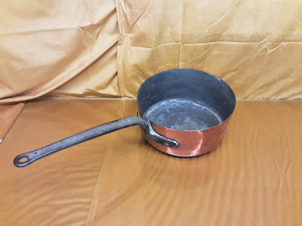 CASSEROLE EN CUIVRE DIAM 25 CM