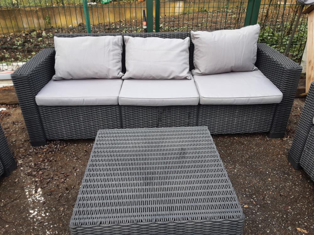 SALON DE JARDIN 3 PLACES 2 FAUTEUILS 1 TABLE ALLIBERT