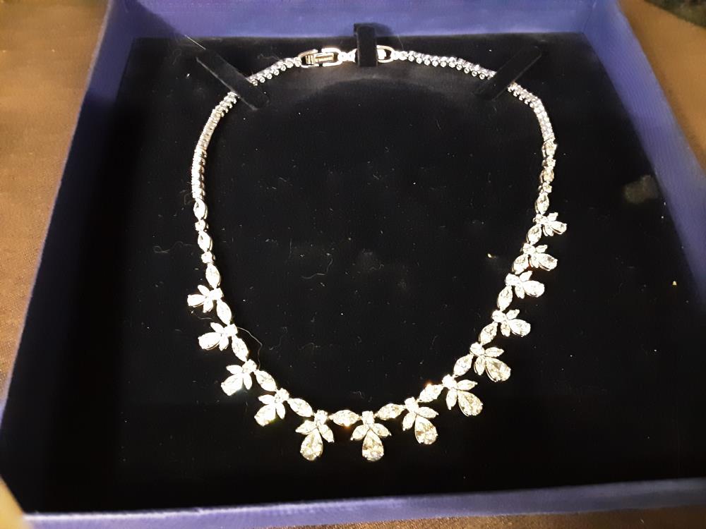 COLLIER SWAROVSKI