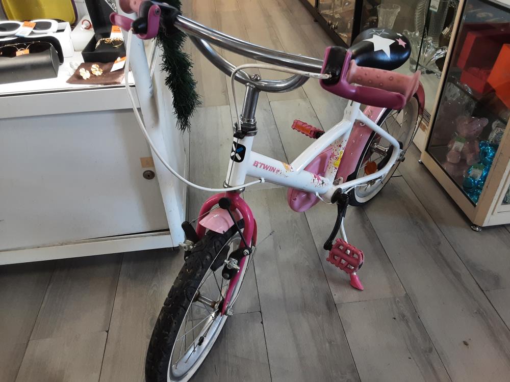 VELO FILETTE BTWIN ROSE ET BLANC 16 POUCES