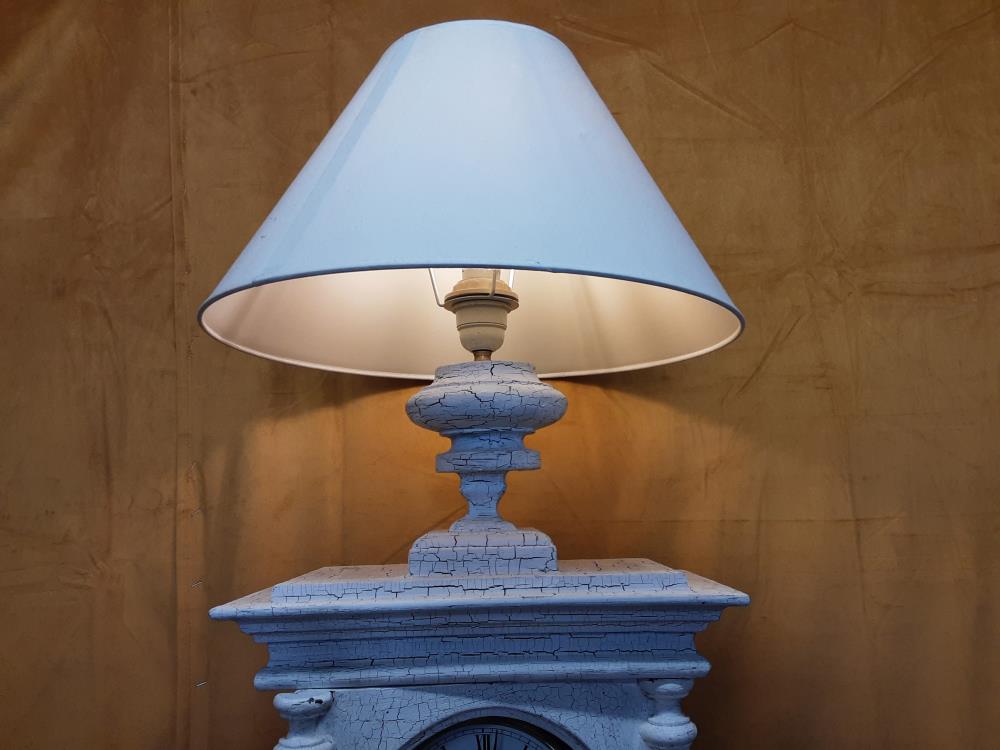 HORLOGE LAMPE A POSER A REMONTER AVEC BALANCIER ET CLEF TEST OK