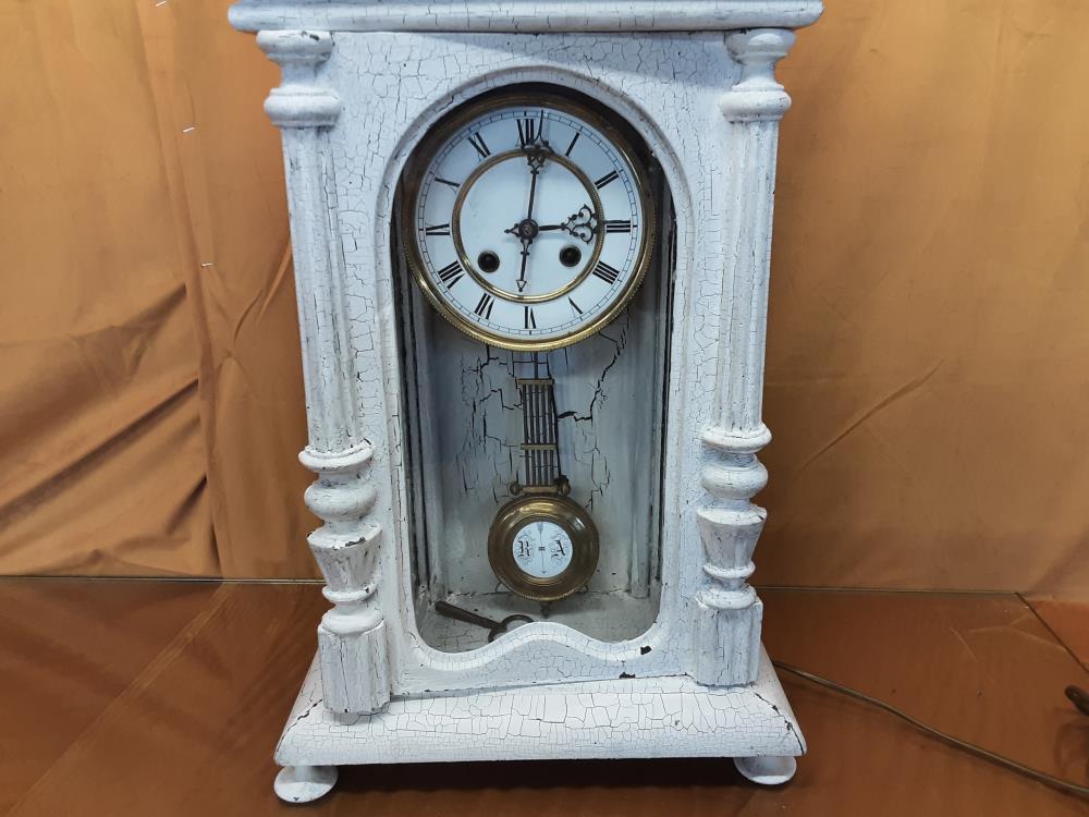 HORLOGE LAMPE A POSER A REMONTER AVEC BALANCIER ET CLEF TEST OK