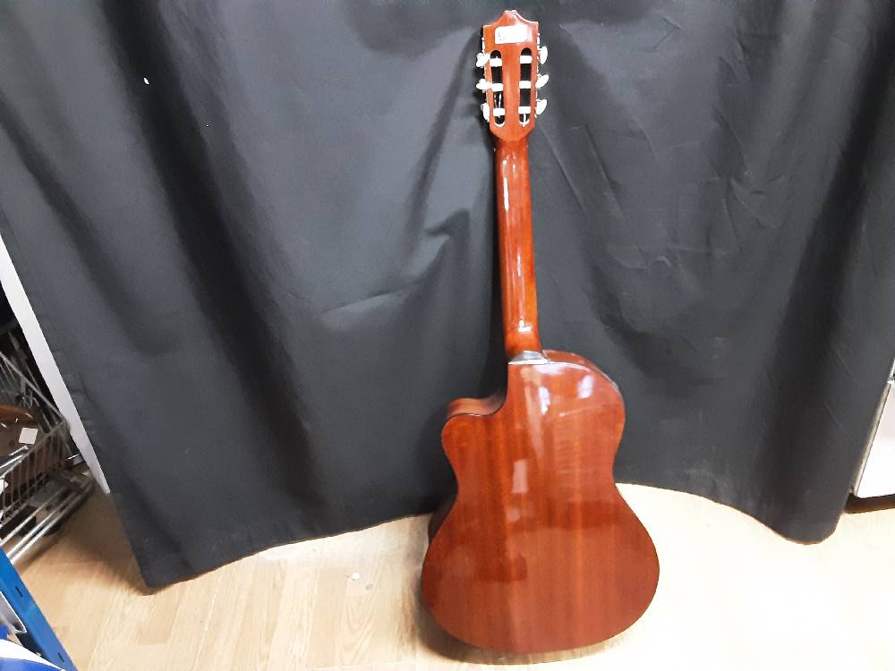 GUITARE ACOUSTIQUE ANDALOUSIA