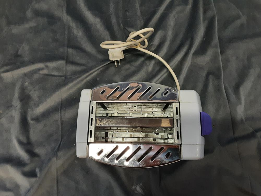 GRILL PAIN HOM TECH BLANC TEST OK