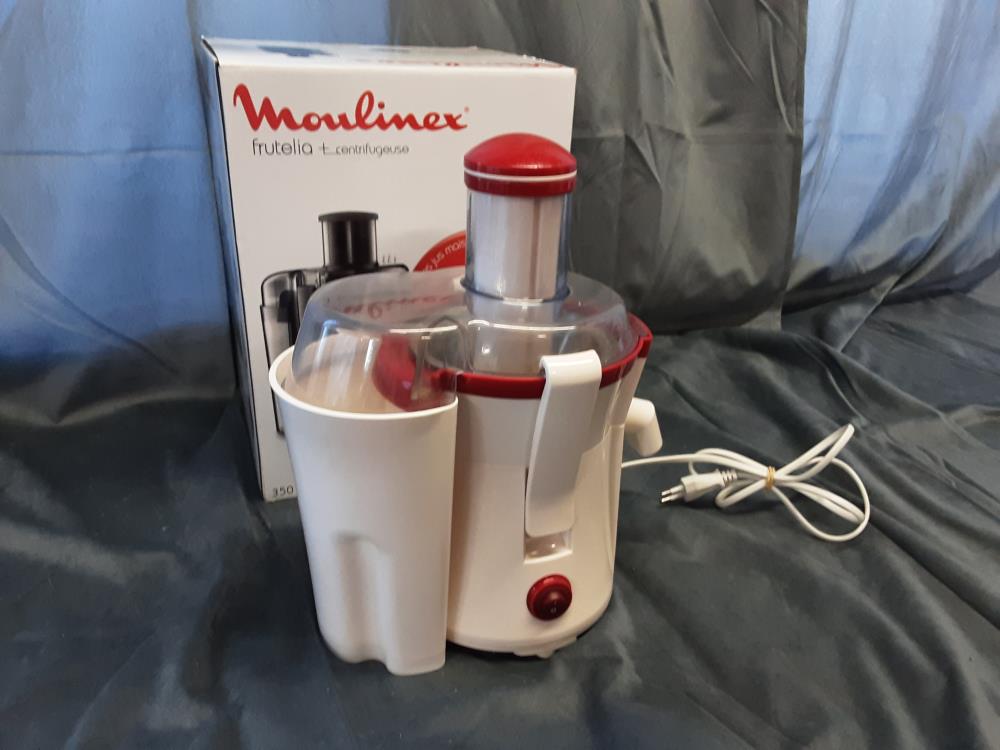 CENTRIFUGEUSE LMOULINEX DANS SON CARTON