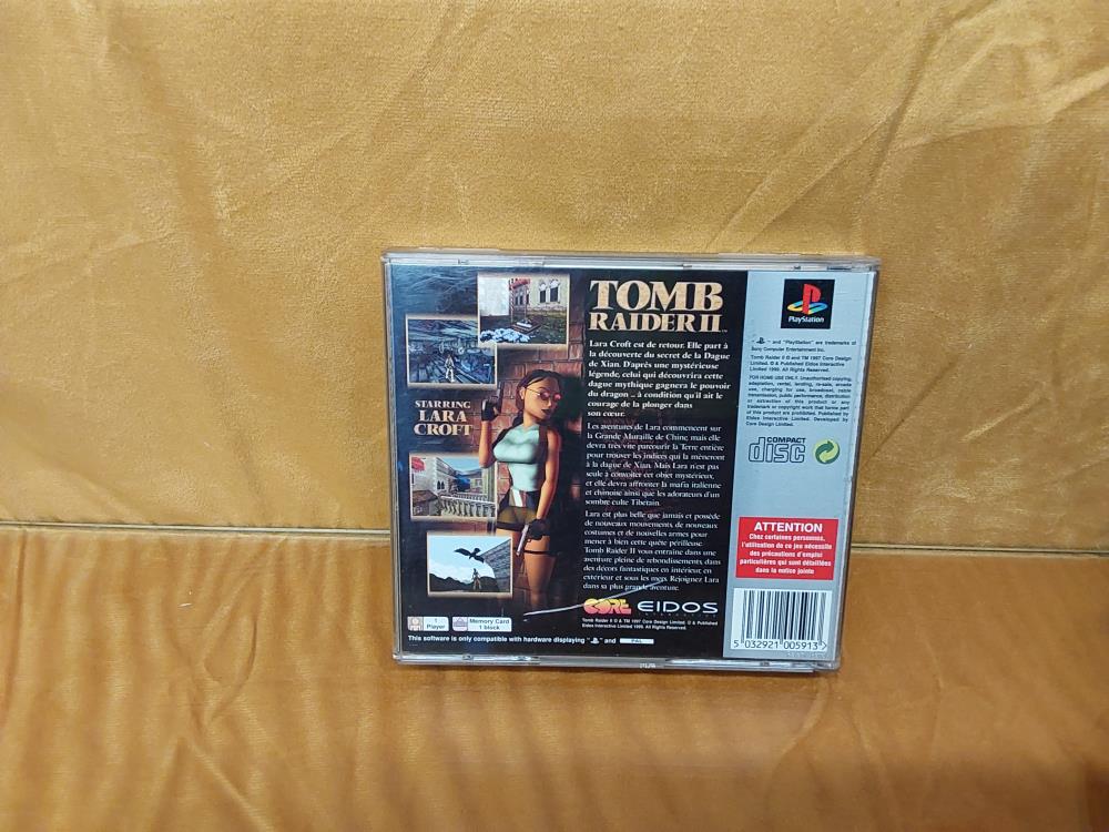 JEU DE PLAYSTATION CD " TOMB RAIDER II"