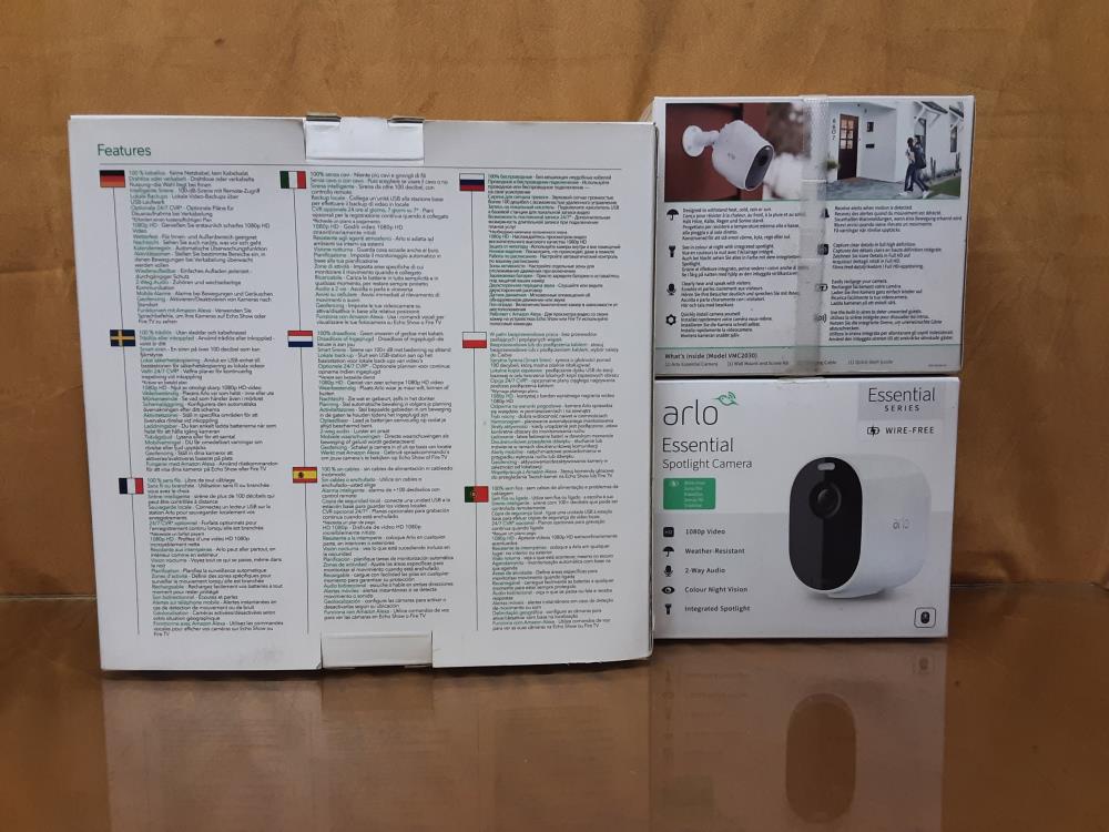 LOT DE 2 CAMERAS SANS FIL ARLO ESSENTIAL + 1 ARLO PRO 2