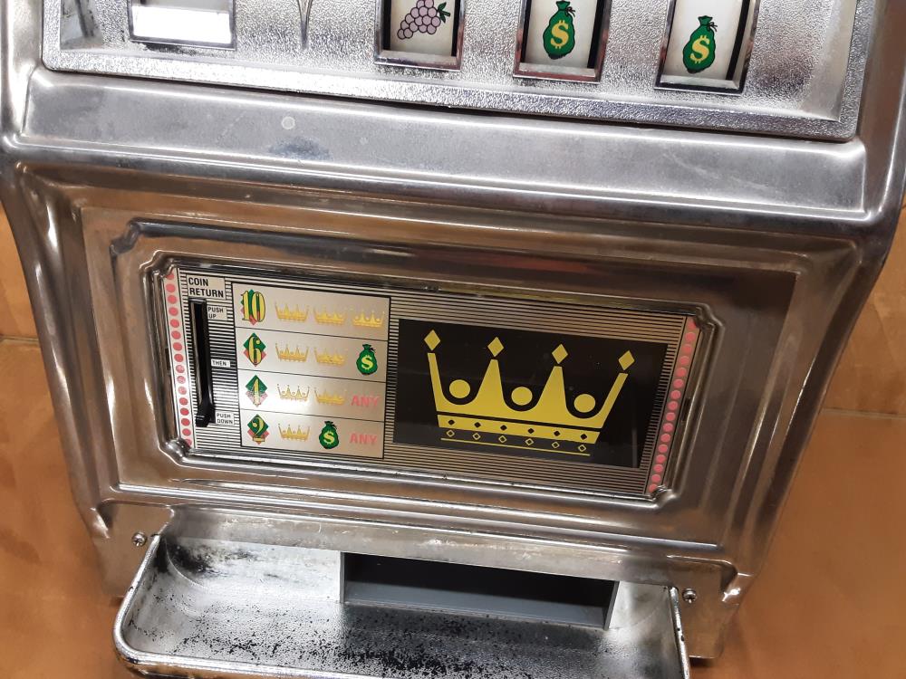 MACHINE A SOUS DECORATIF