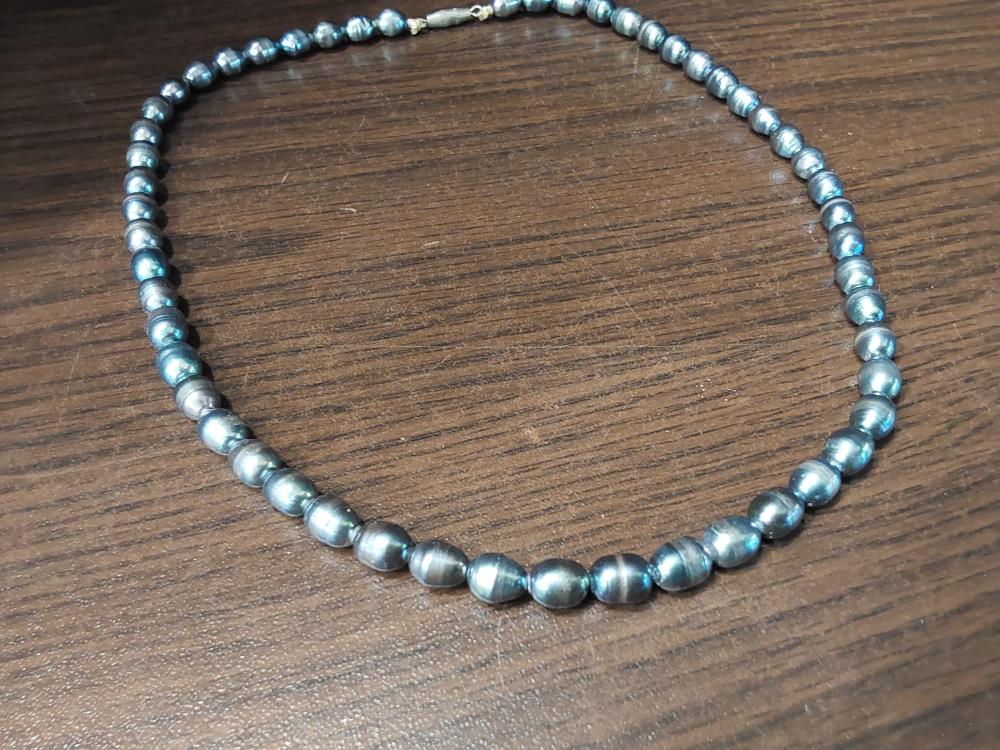 RAS DE COUP PERLES DE CULTURE