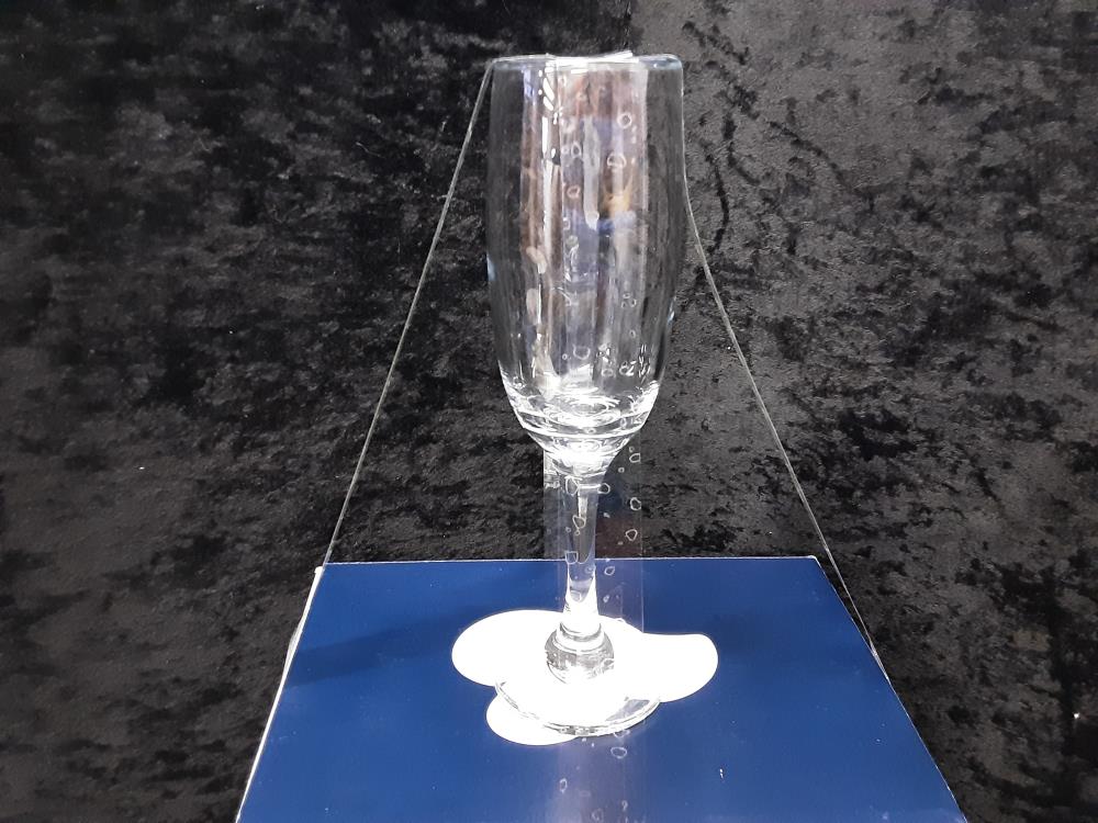 LOT DE 6 FLUTES A CHAMPAGNE LEONARDO