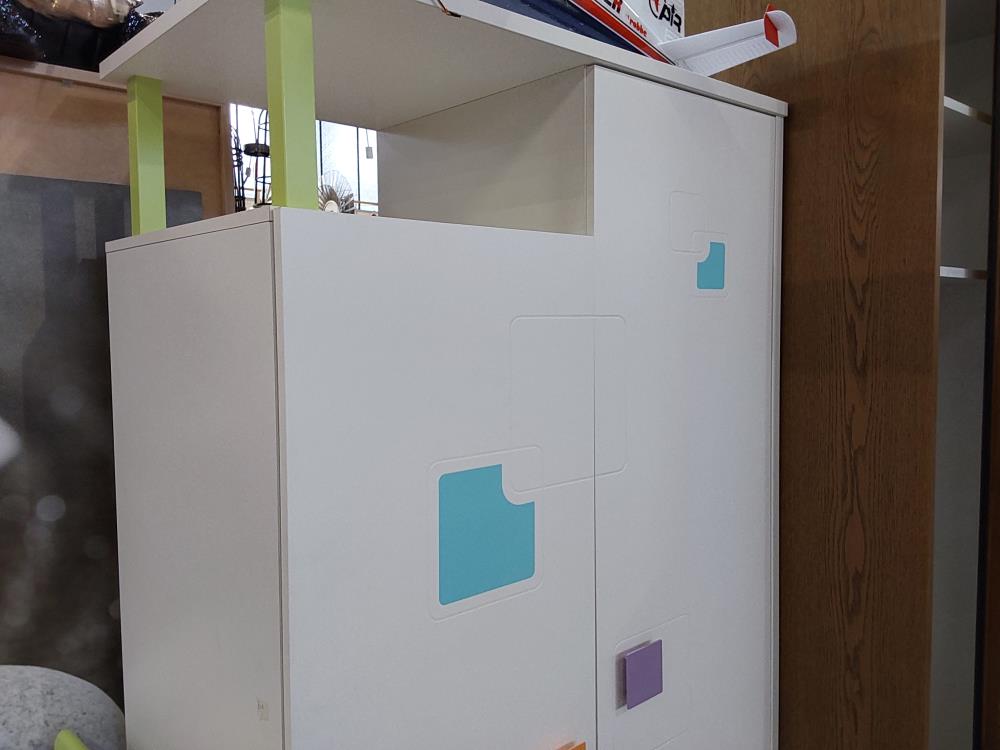 ARMOIRE ENFANT 2 PORTES