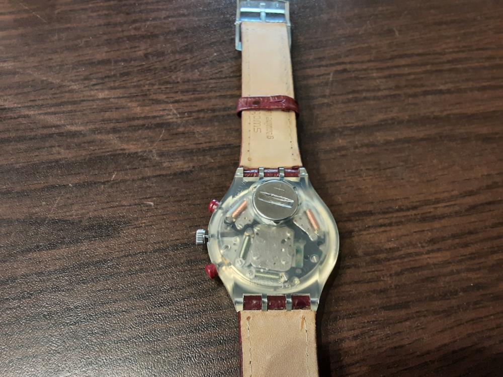 MONTRE SWATCH BRACELET CUIR BRUN