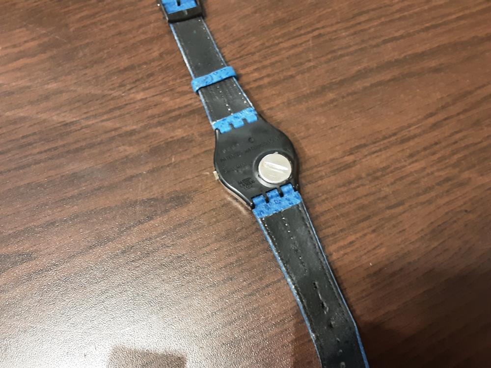 MONTRE SWATCH BRACELET BLEU