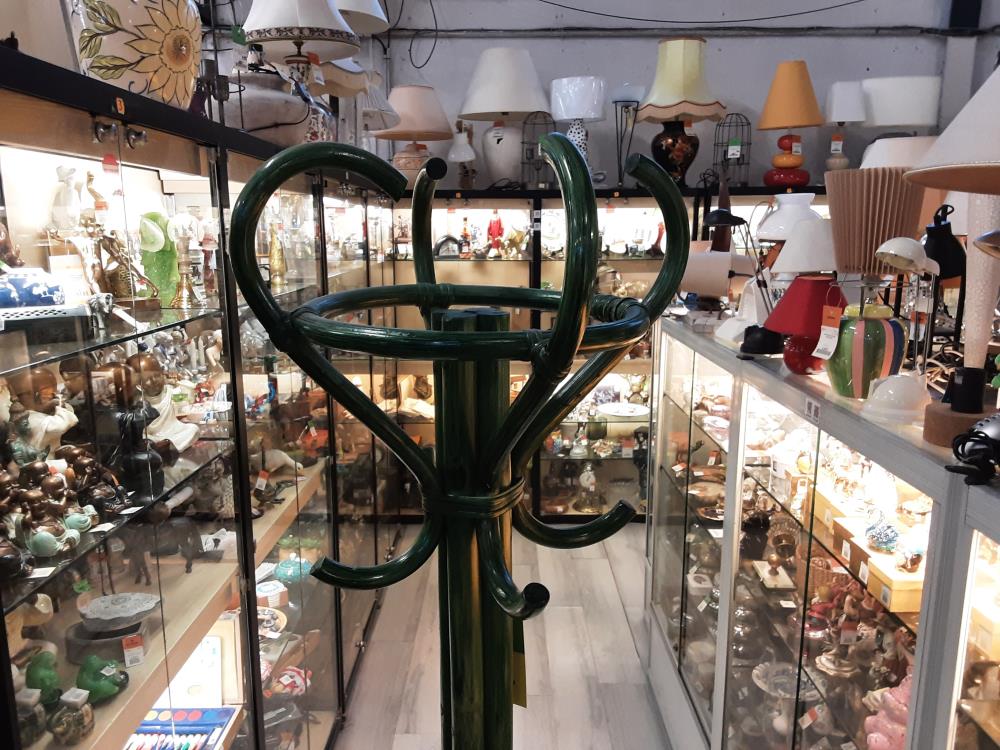 PORTE MANTEAUX ROTIN VERT