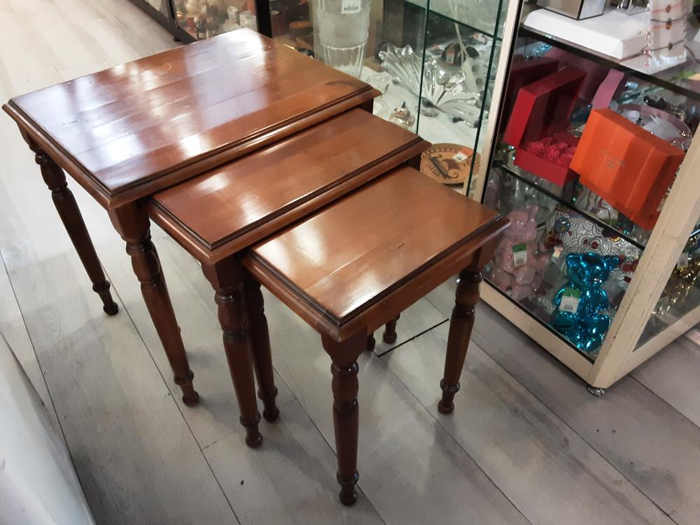 LOT DE 3 TABLES BASSES GIGOGNE BOIS
