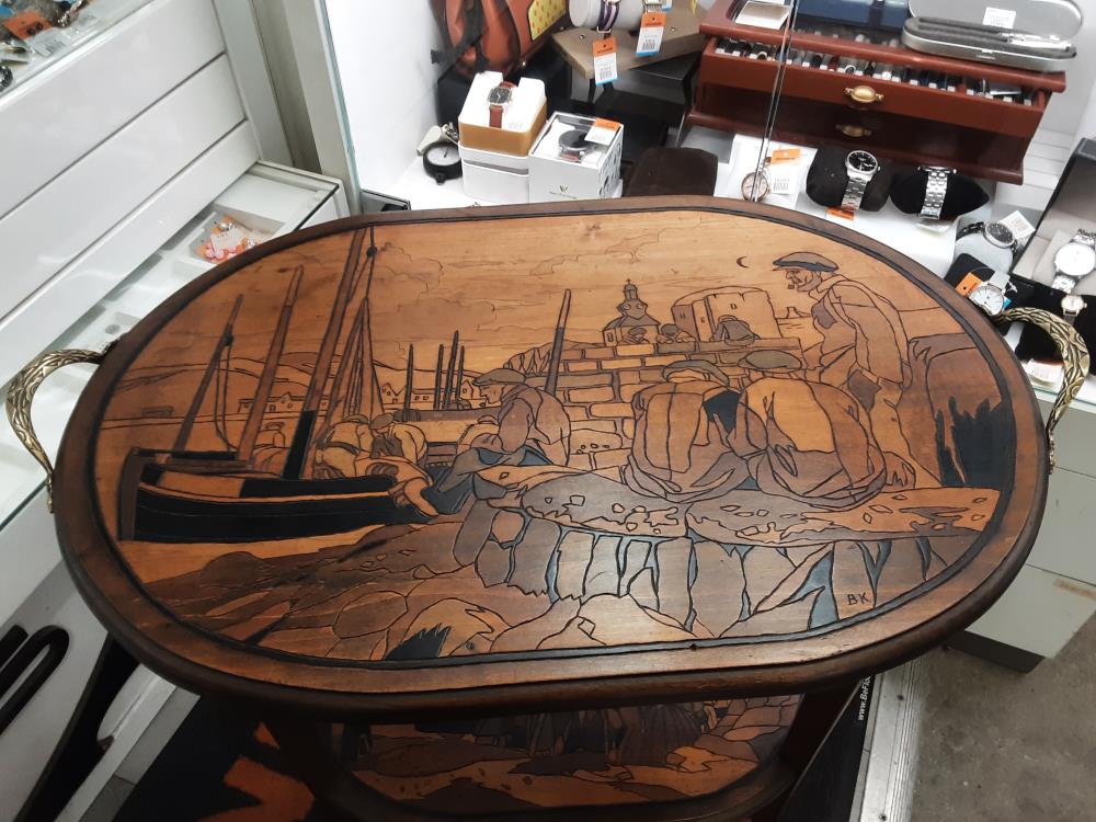 TABLE - DESSERTE OVALE BRETONNE PYROGRAVURE