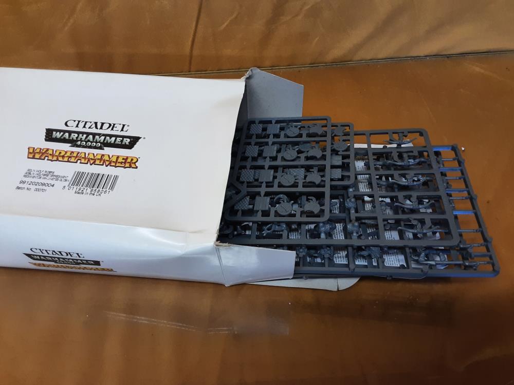 MINIATURE WARHAMMER CITADEL GOLIN WOLF RIDERS