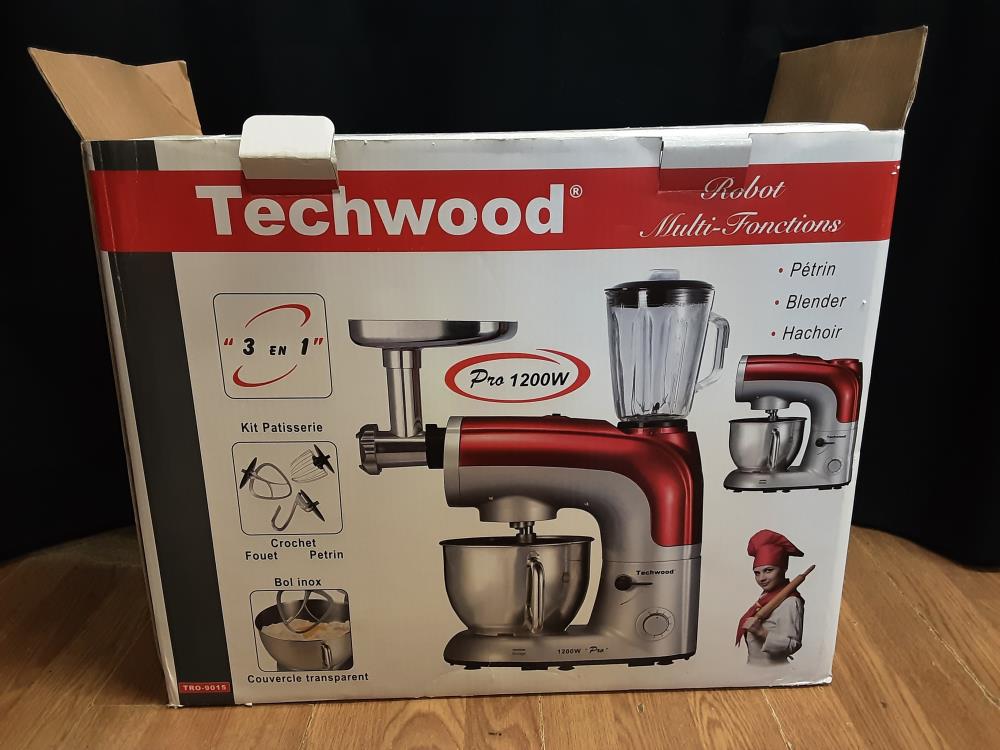 ROBOT TECHWOOD MULTIFONCTION 3EN 1 1200W