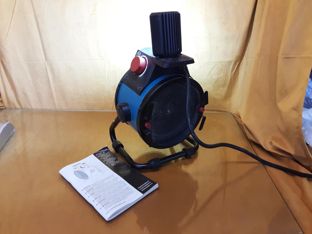 CHAUFFAGE DE CHANTIER AVEC LUMIERE 3000W ERBAUER