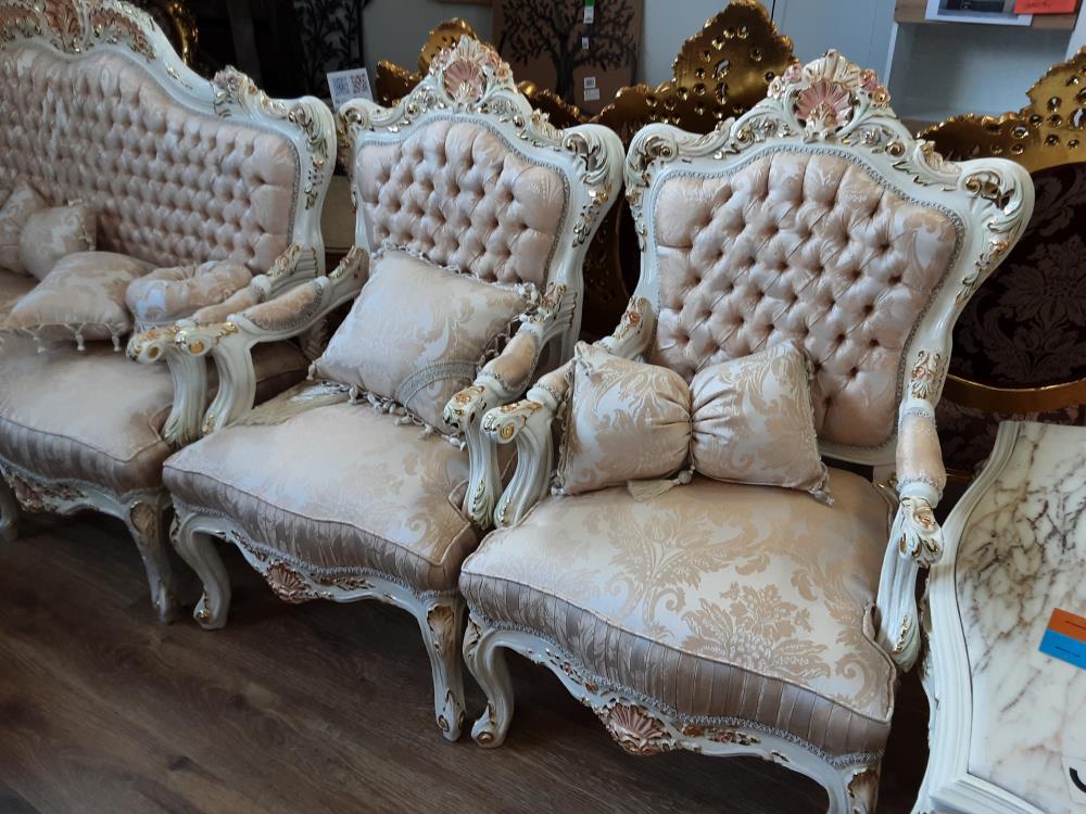 SALON BAROQUE 1 CANAPE + 4 FAUTEUILS AVEC TABLE BASSE DESSUS MARBRE BEIGE