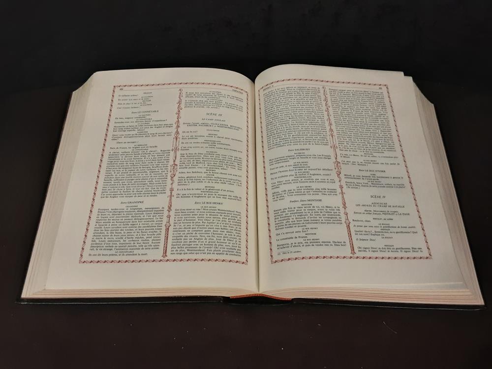 LIVRE "SHAKESPEARE THEATRE COMPLET"