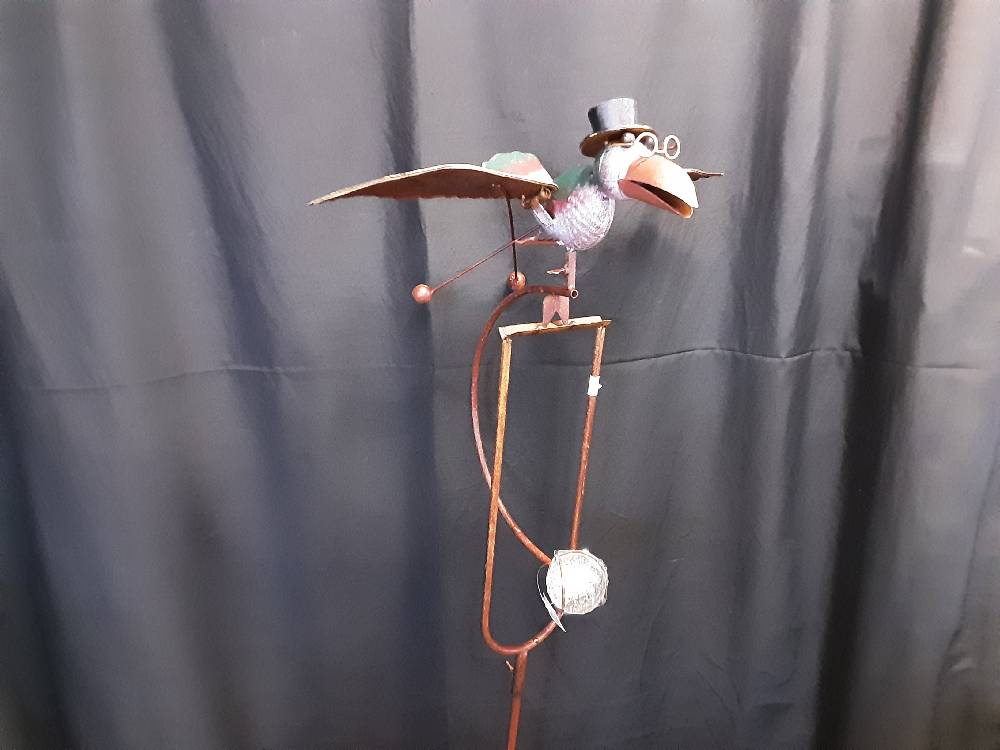 MOBILE METAL D'EXTERIEUR CORBEAU EN VOL AVEC BOULE VERRE (YAA-228Y2222)