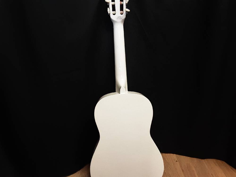 GUITARE BLANCHE BON TEMPI